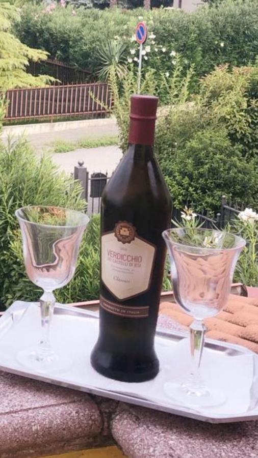 مبيت وإفطار بسكييرا ديل غاردا Giulietta E Romeo المظهر الخارجي الصورة